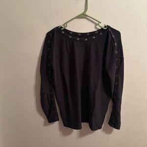 NWT Chaser Thermal Button Top